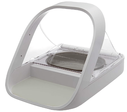 Image example of a microchip cat feeder