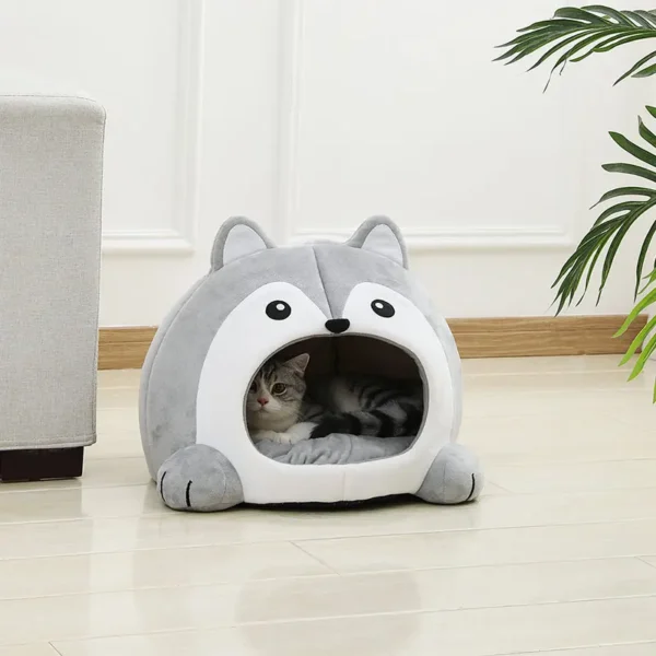 Cartoon-style pet cave shaped like a wolf for cats, kittens, and small dogs